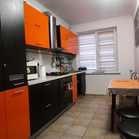 Шикарная 2К Квартира Центральный Парк Университет 70М Irpin Exterior foto